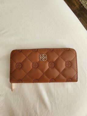 Quilted Brown Zip-Around Wallet with Gold Accent